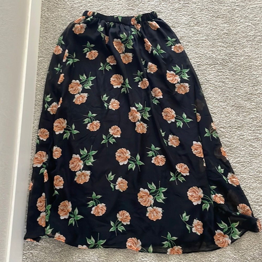 Old Navy Chiffon Floral Maxi Skirt